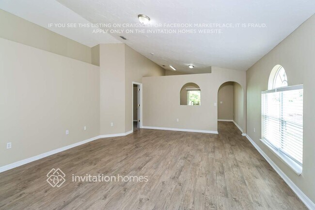 Foto del edificio - 2733 Maderia Cir