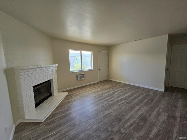Building Photo - 9649 N Loop Blvd