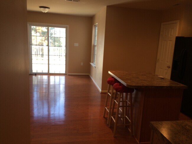 Foto del edificio - 138 Park Place Dr