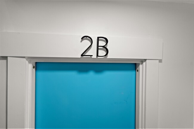 Foto del edificio - 217 W 13th St