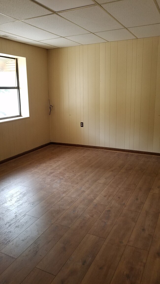 dormitorio - 604 S Kingston Ave