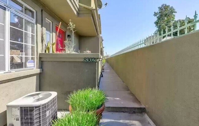 Foto del edificio - 8302 Somerset Ranch Rd
