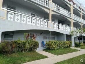 Building Photo - 2460 Franciscan Dr