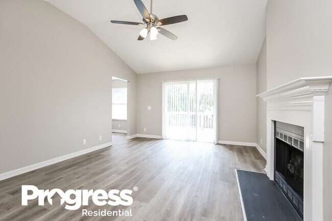 Building Photo - 404 Sorensen Way