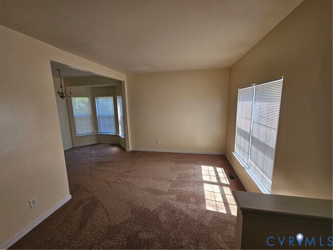 Building Photo - 8722 Springwater Dr
