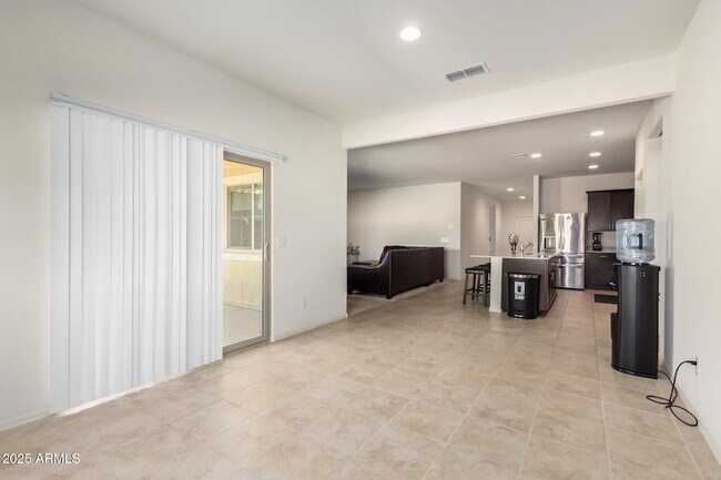 Building Photo - 10808 W Bloch Rd