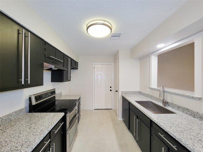Foto del edificio - 14403 Cypress Branch Dr