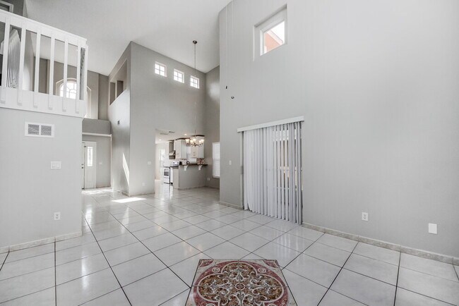 Building Photo - 3227 Brewster Dr