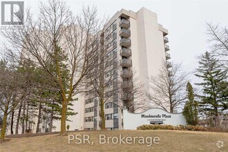 Building Photo - 2900-2900 Battleford Rd