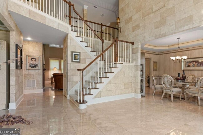 Building Photo - 5615 Habersham Valley