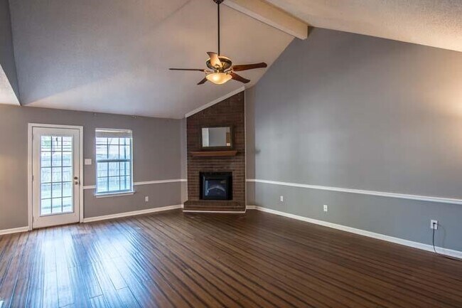 Building Photo - 6681 Sunrise Ridge Cir