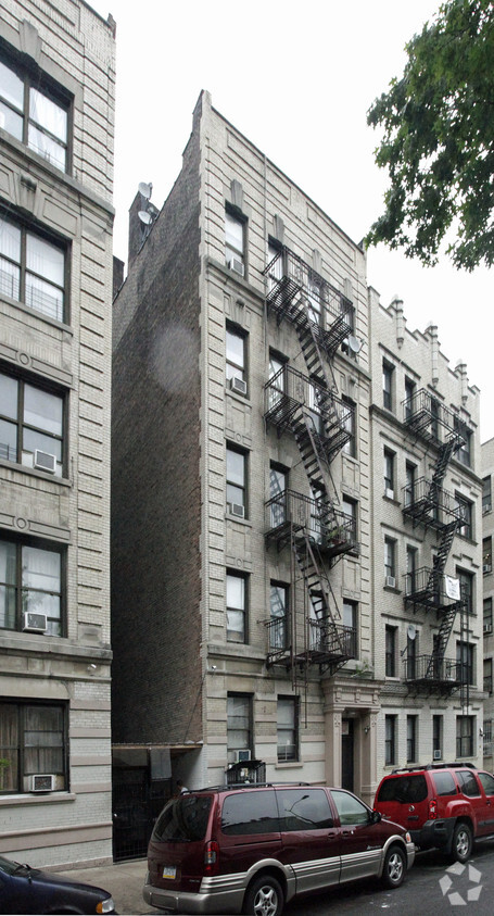 Building Photo - 521-529 W 186th St