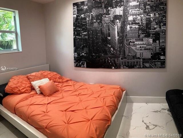 Foto del edificio - 2215 Roosevelt St