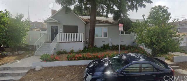 Primary Photo - 10256 Samoa Ave