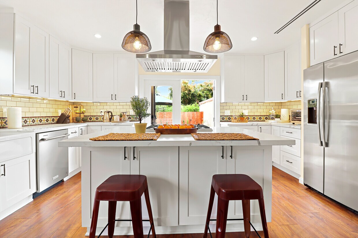 Foto principal - 2402 W Silver Lake Dr