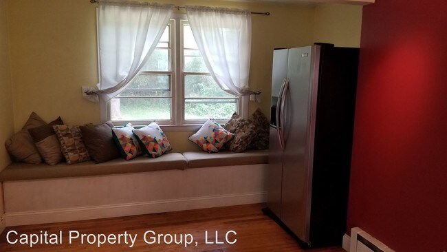 Foto del edificio - 3 br, 1.5 bath House - 3 Laurel Ave