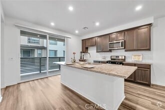 Building Photo - 1138 Tangerine Dr