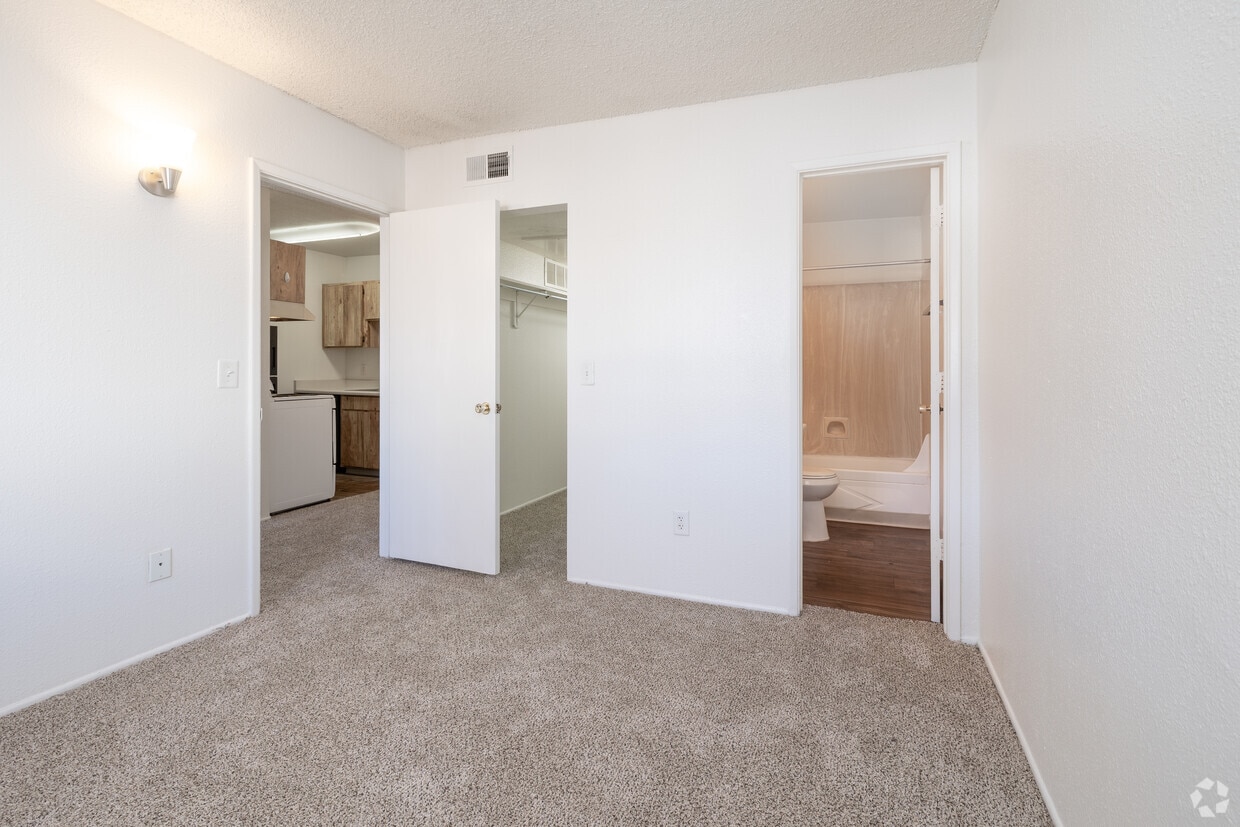Valley View Apartments - 5025 N 1st Ave Tucson, AZ 85718