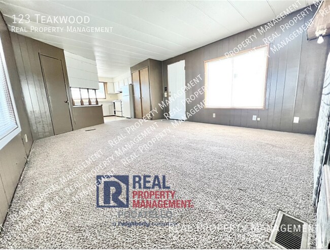 Foto del edificio - 123 Teakwood-