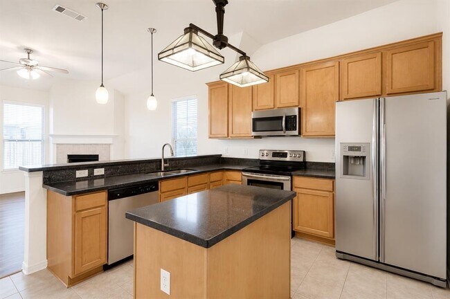 Foto del edificio - 1180 Arbor Knot Dr