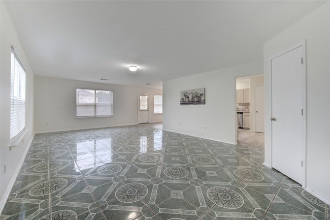 Building Photo - 9926 Myrtle Field Ln
