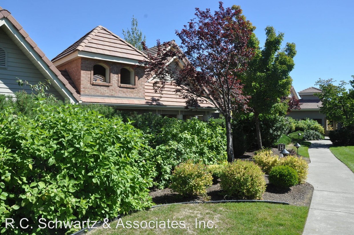 639 N Riverpoint Blvd Unit H204, Spokane, WA 99202 Condo for Rent in