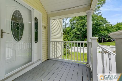 Foto del edificio - 138 Longwood Lake Rd