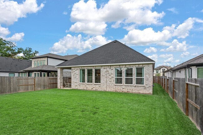 Building Photo - 10710 Verdant Hl