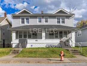 Building Photo - 615 S 38th St