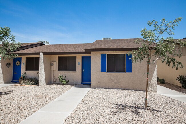 Building Photo - 524 S Stapley Dr