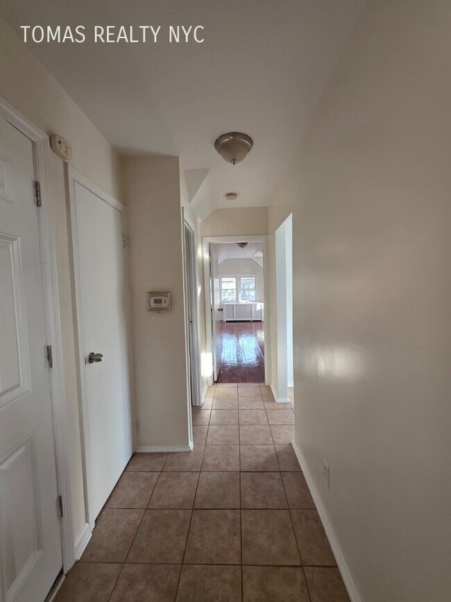 Photo - 35 Altonwood Pl Apartment