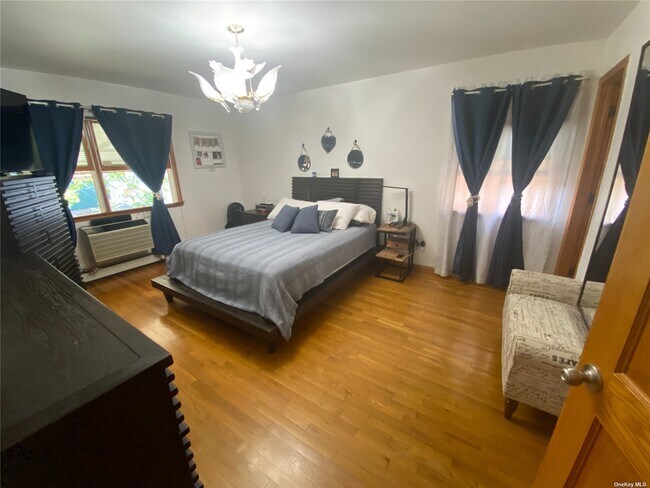 Foto del edificio - 22-18 Ryan St