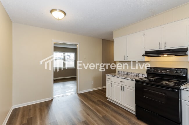 Building Photo - 3517 Wyevale Dr