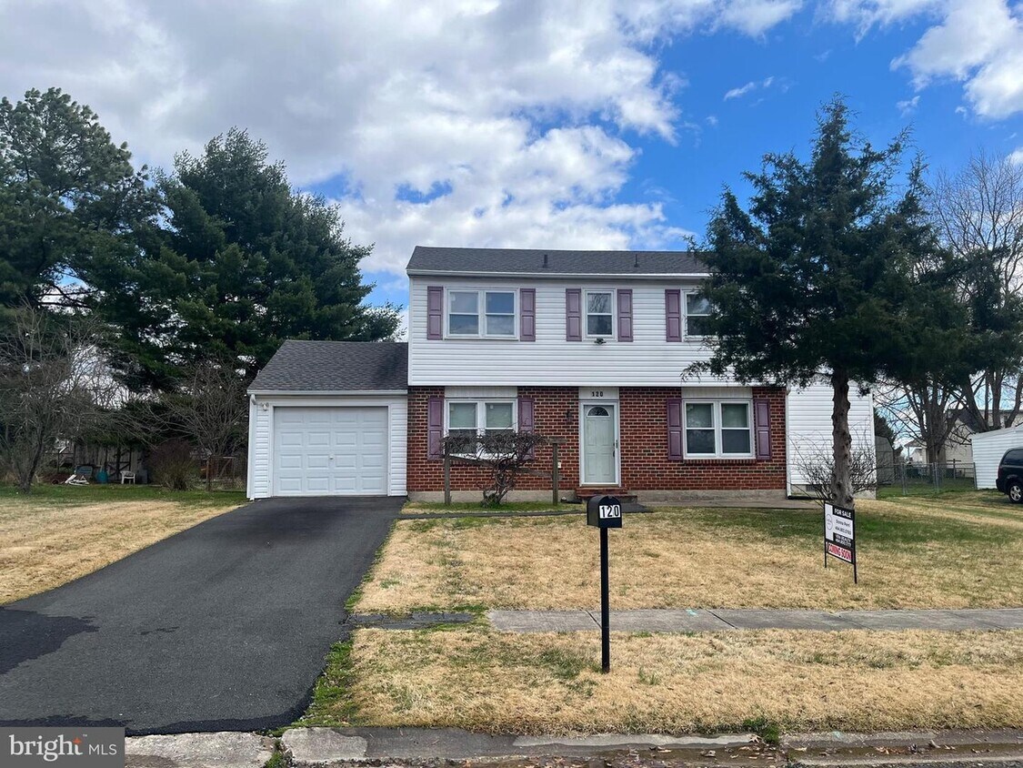 Primary Photo - 120 Whitmore Dr