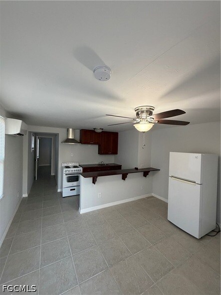 Foto del edificio - 14713 Kimberly Ln