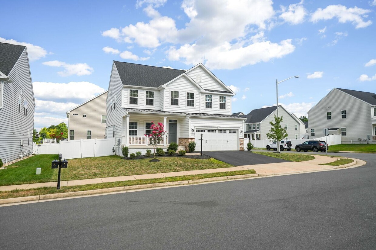 Primary Photo - 12205 Cranford Dr