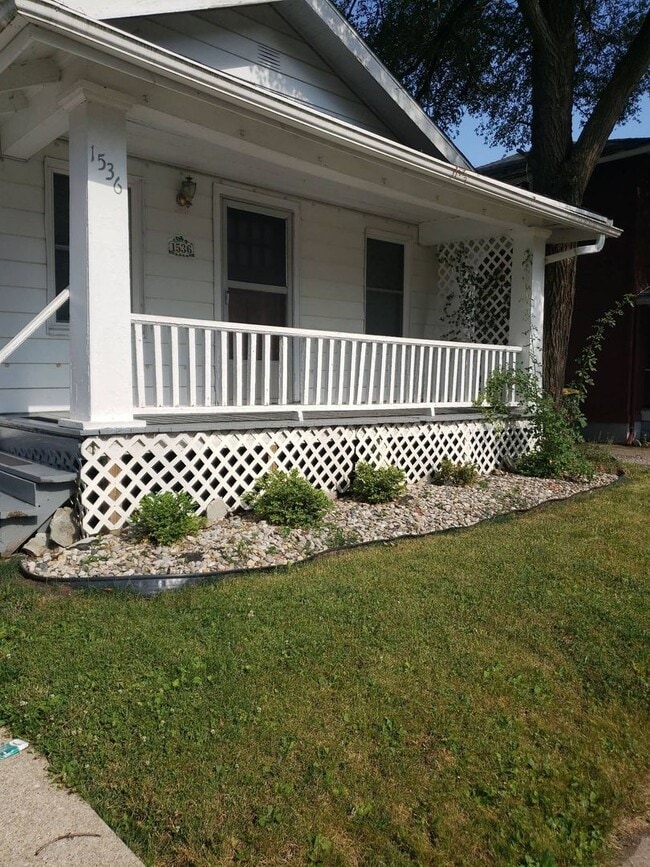 Building Photo - 1536 Bayer Ave