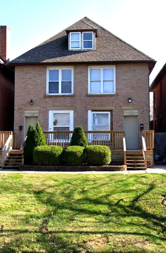 Foto del edificio - 1372 Indianola Ave