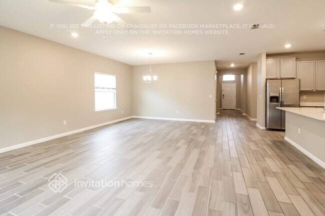 Building Photo - 9860 Lemon Grass Ln