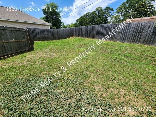 Foto del edificio - 3553 Terrace Hill Ct