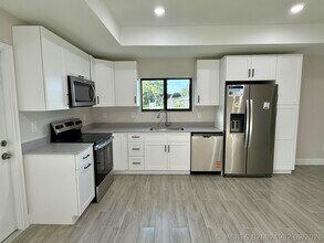 Building Photo - 4421 Timber Ridge Ln