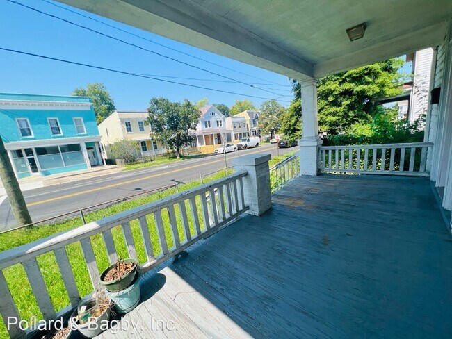 Foto del edificio - 4 br, 1.5 bath House - 2124 Fairmount Avenue