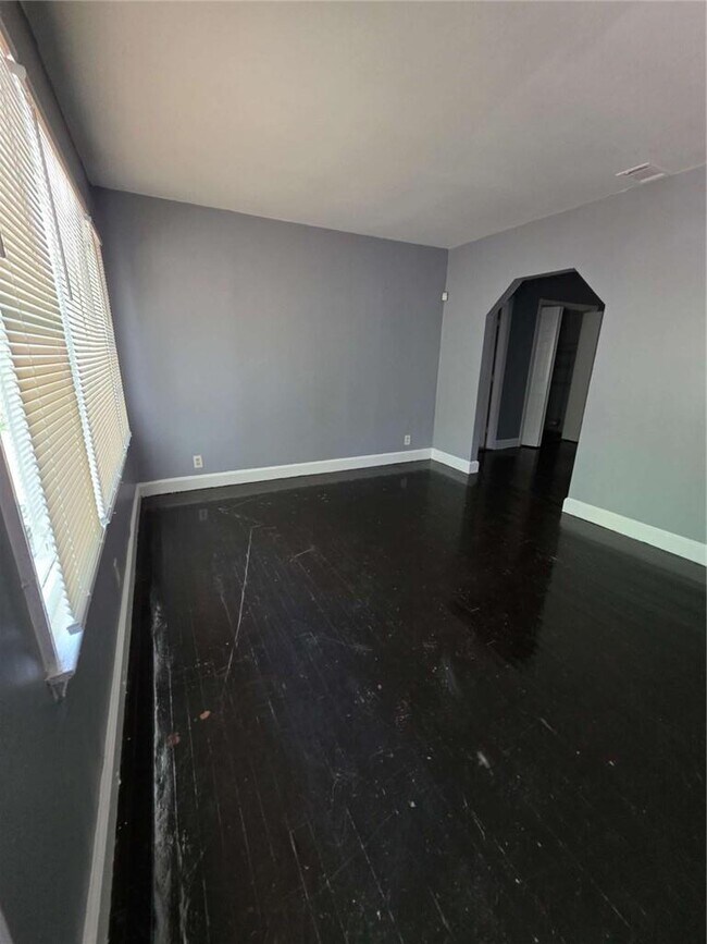 Foto del edificio - 2802 3rd Ave SW