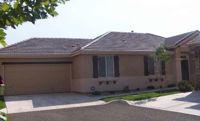 Foto del edificio - 3 Bed , 2 Bath in Wingfield Springs!