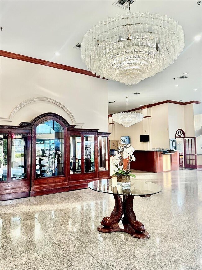 Foto del edificio - 7601 E Treasure Dr