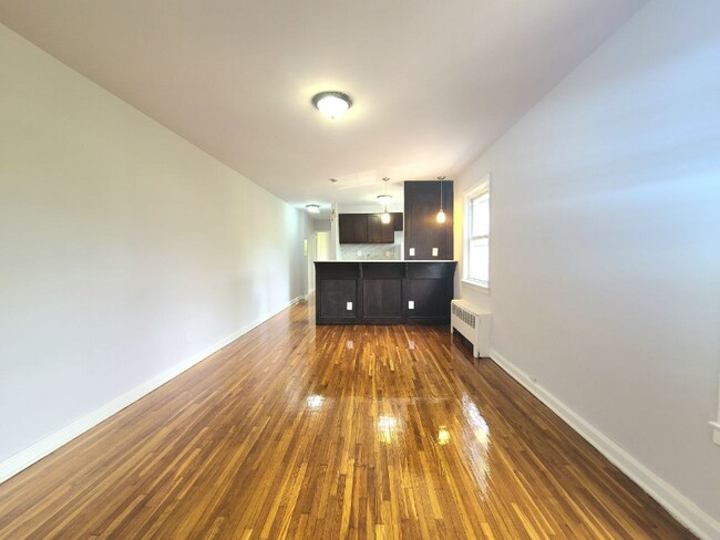 Foto del edificio - 63 Forest Hill Pkwy