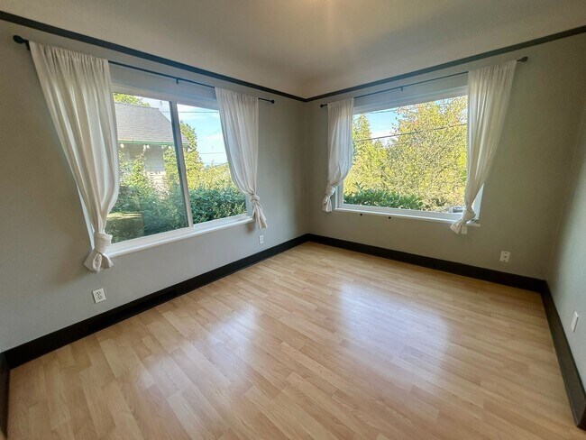 Building Photo - Rainier Beach Home