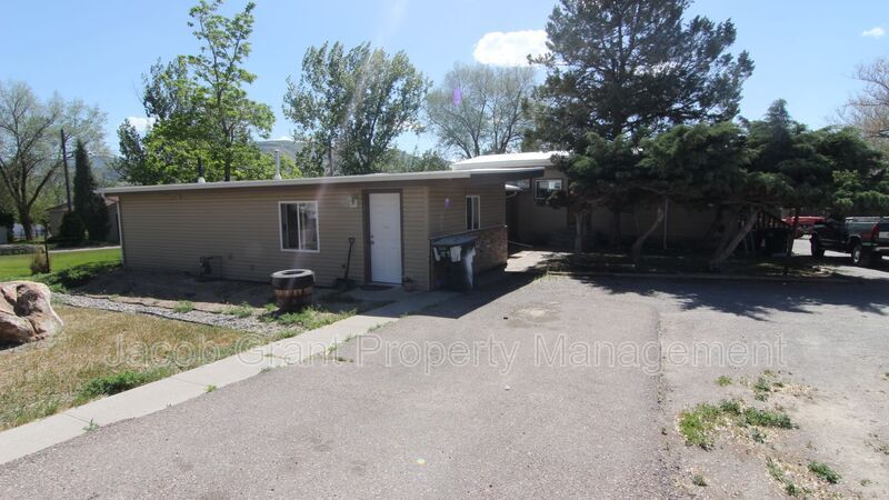 Primary Photo - 3551 Jason Ave