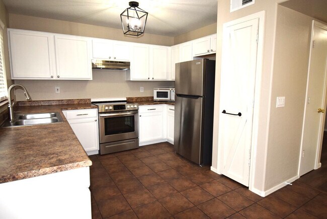 Building Photo - 15338 N 148th Ct