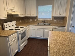 Building Photo - 16310 Long Valley Ct